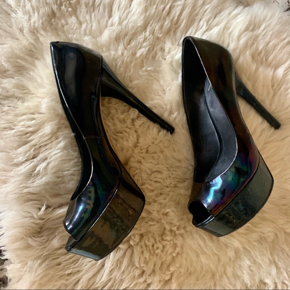 B BRIAN ATWOOD B Bambola Iridescent Patent Peep-toe Pumps.  Small flaw on heel. - Picture 5 of 9